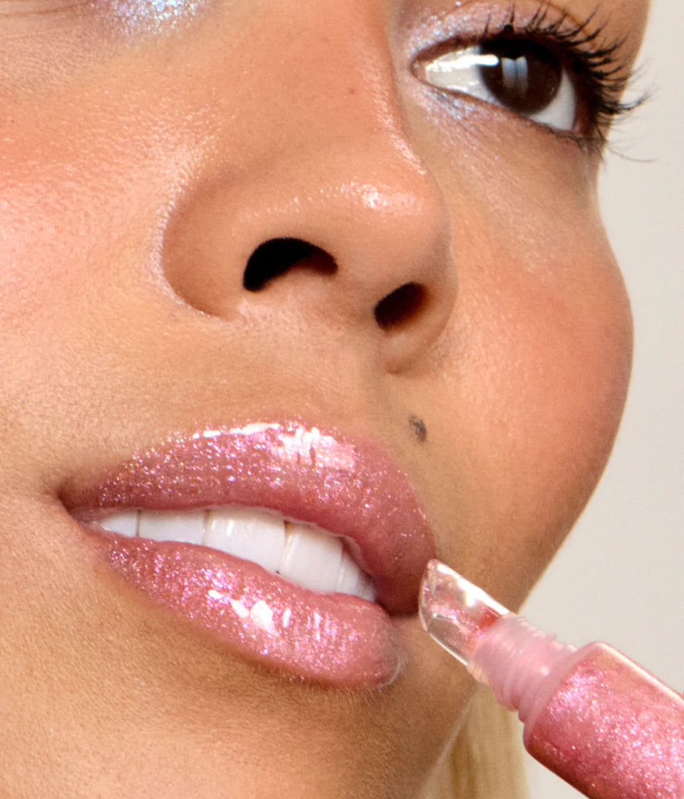 on your collar plumping lip gloss | Brillo labial
