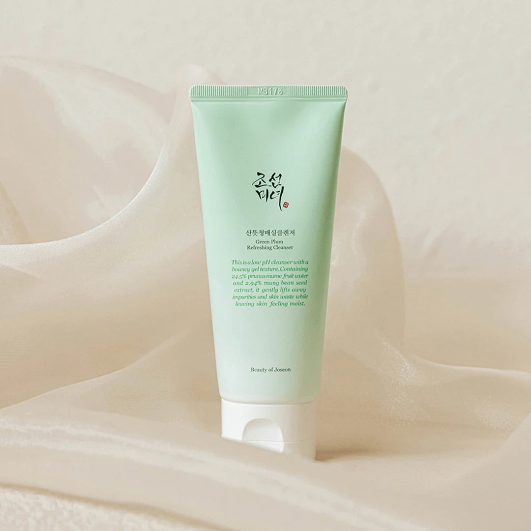 Green Plum Refreshing Cleanser | Limpiador facial