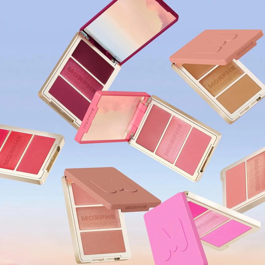 Cheek Thrills Multi-Finish Face Trio | Paleta de rubor en crema y polvo