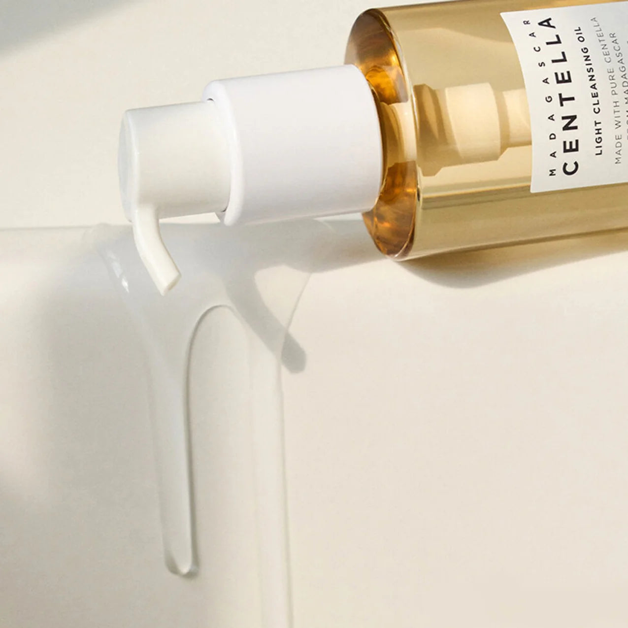 Centella Light Cleansing Oil | Aceite limpiador facial