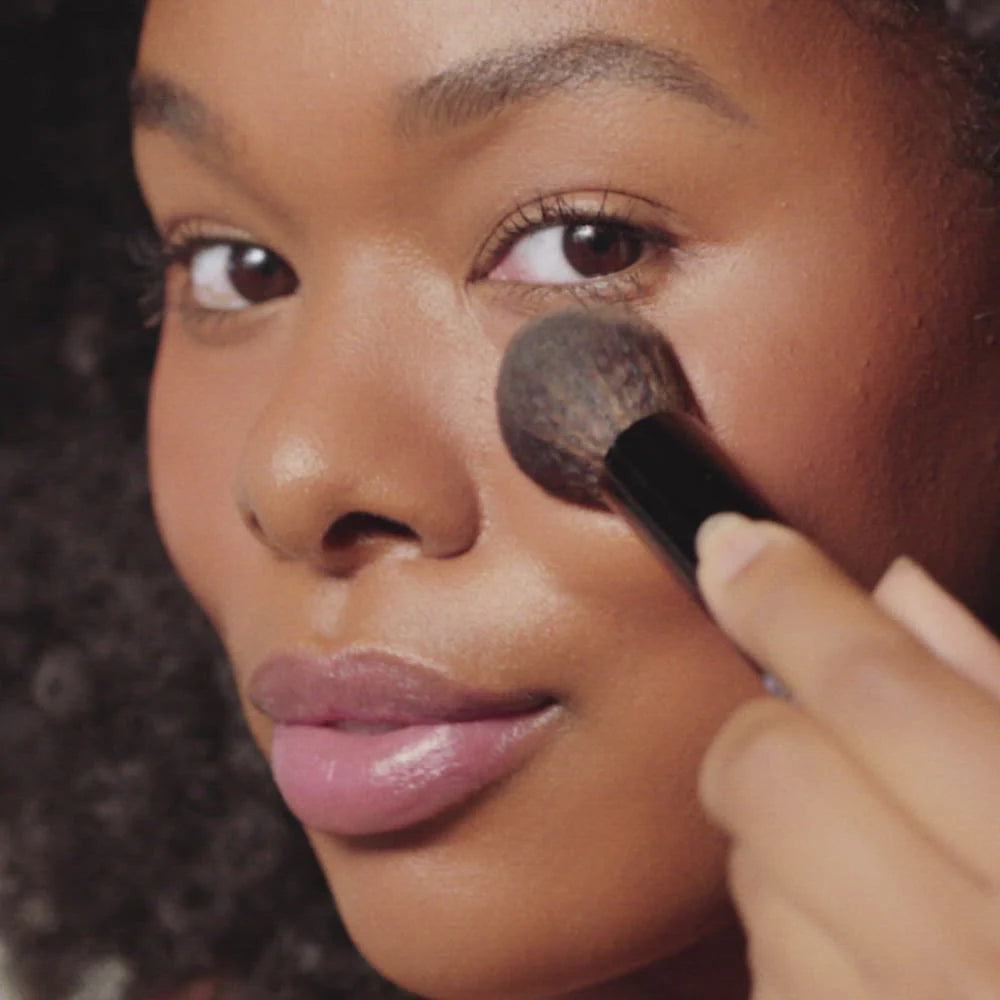 The Fluffy Setting Powder Brush | Brocha para polvo