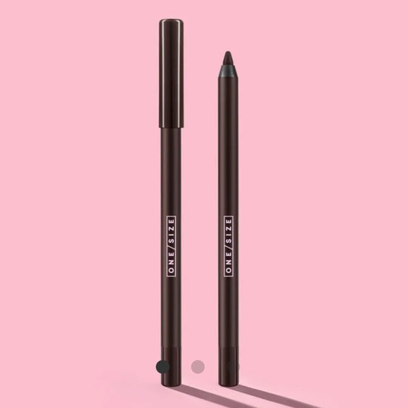 Bodacious Black Point Made 24-Hour Gel Eyeliner Pencil | Lápiz delineador negro