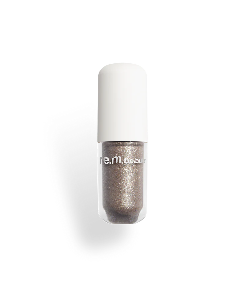 starlet lustrous liquid eyeshadow | Sombra líquida para ojos