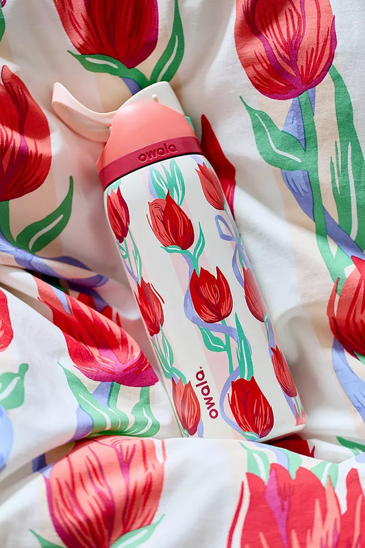 UO Exclusive Tulip Bouquet |  FreeSip Water Bottle | Termo 32 oz