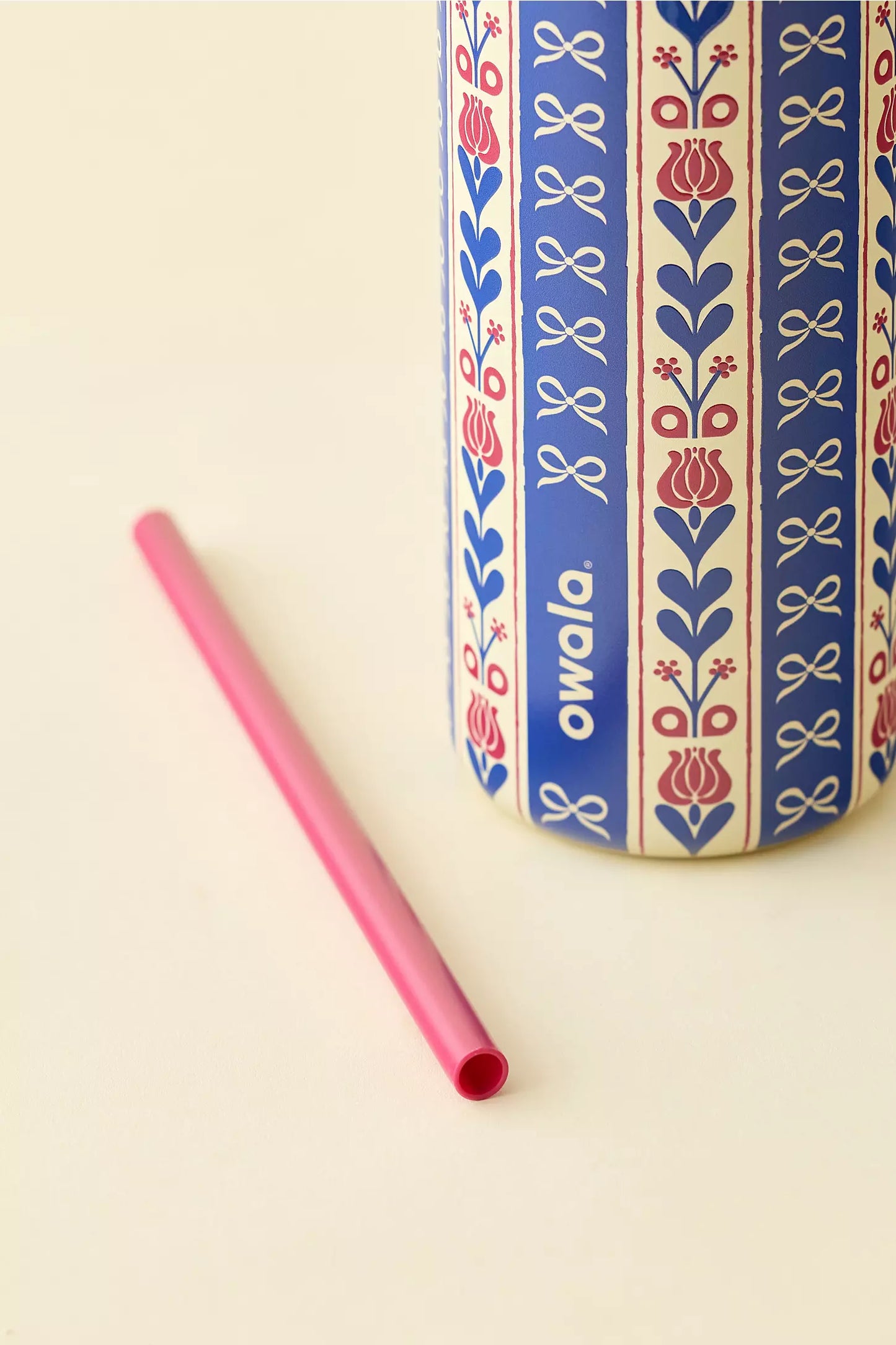 HOLIDAY HYGGE |  Freesip Water Bottle | Termo 32 oz