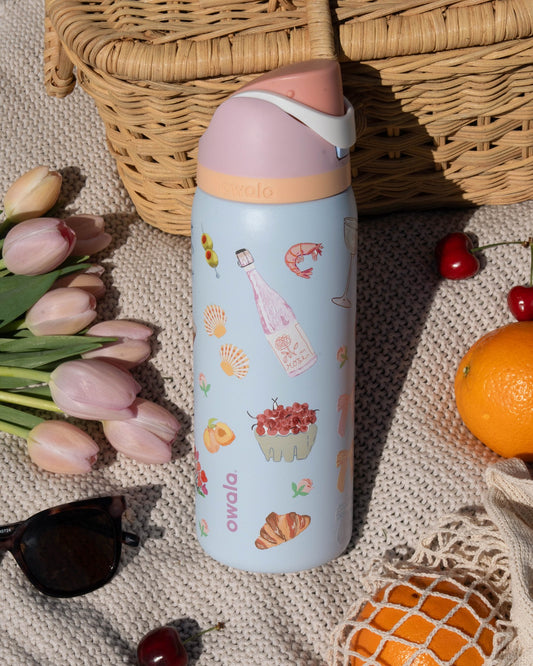 UO Exclusive Picnic |  FreeSip Water Bottle | Termo 32 oz