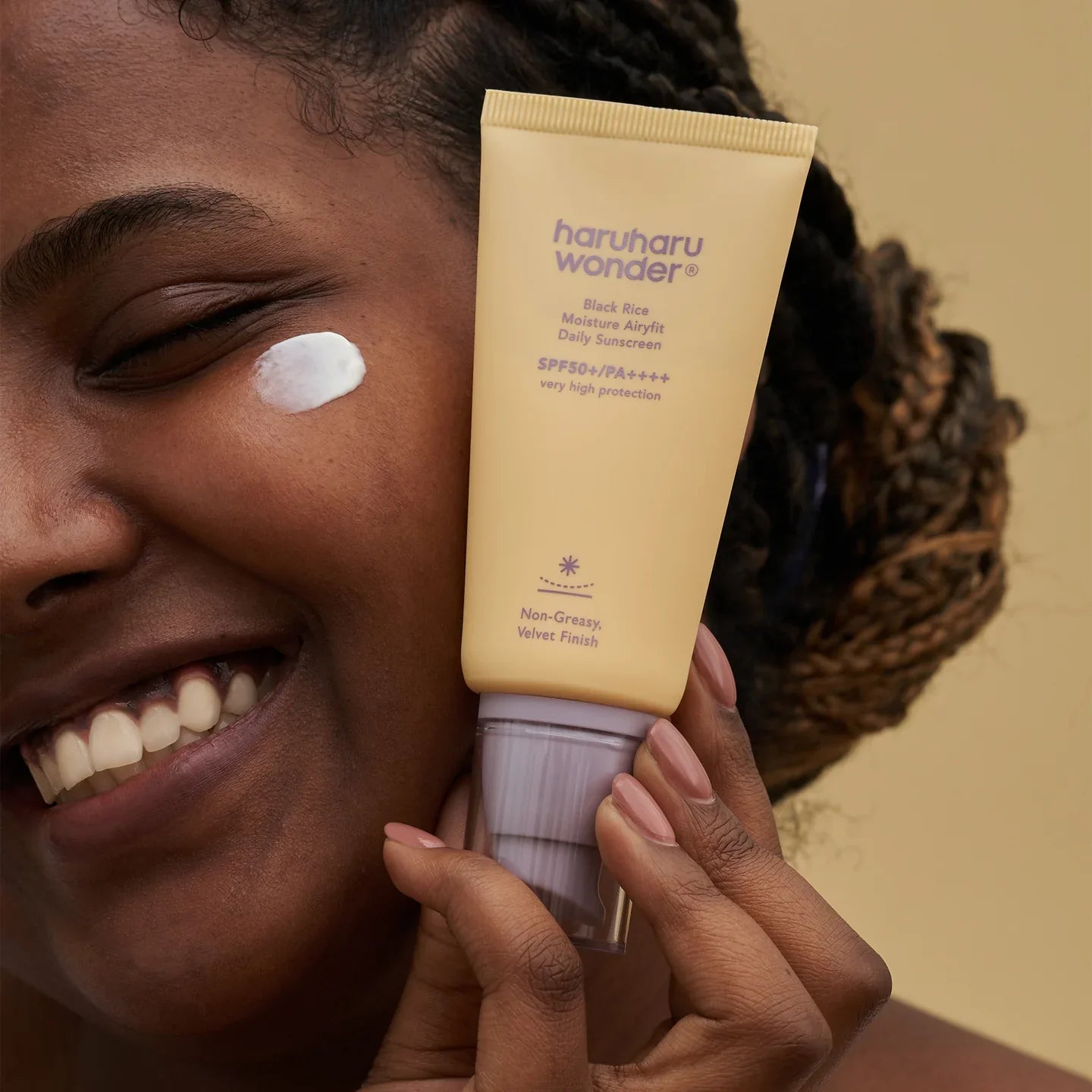 Black Rice Moisture AiryFit Daily Sunscreen SPF50+ PA++++ | Crema humectante con protector