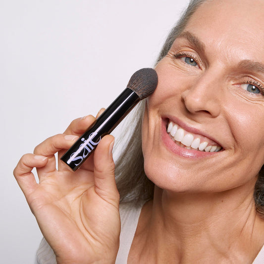 The Fluffy Setting Powder Brush | Brocha para polvo