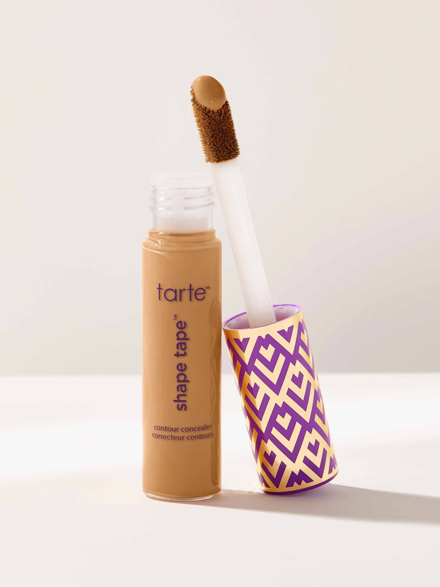 Shape Tape Concealer | Corrector