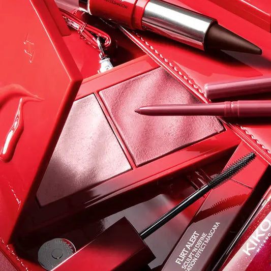 Flirt Alert Strike a Match Blush & Glow Palette| Paleta de Rubores