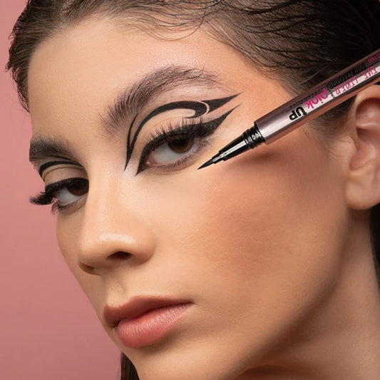 Liquid Eyeliner High Precision | Plumín delineador negro para ojos