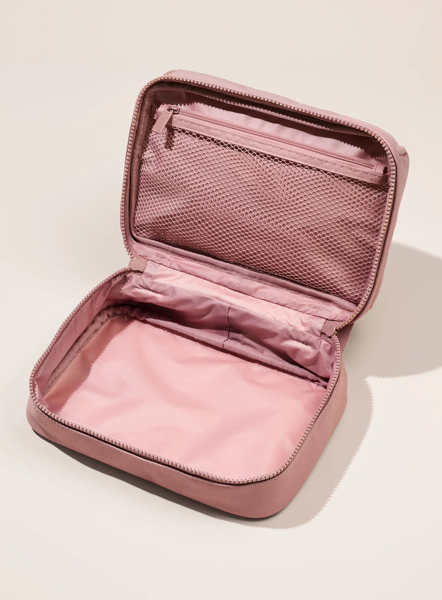 Puffy Toiletry Bag - Mauve | Cosmetiquera