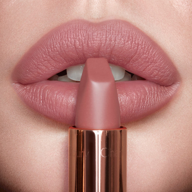 Pillow Talk Matte Revolution Lipstick | Labial en barra