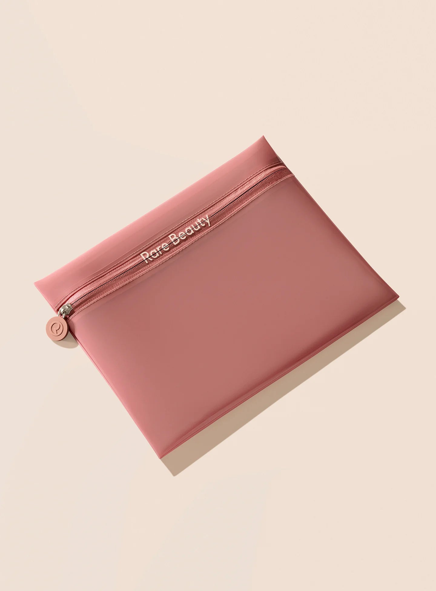 Find Comfort Tinted Clutch | Cosmetiquera