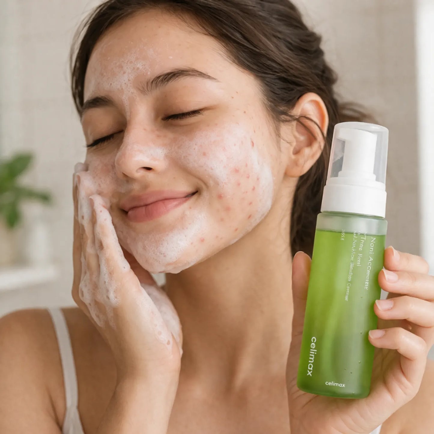 The Real Noni Acne Bubble Cleanser | Limpiador facial en espuma